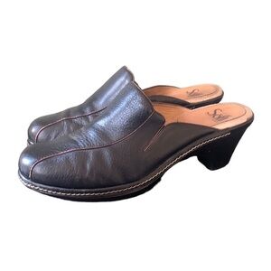 Sofft Black Leather Mule Clogs Slide On Size 8M